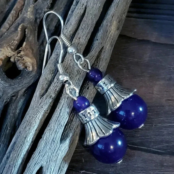 Handcrafted Purple Malaysia Jade Silver Plated Pewter Dangle Earrings - Picture 2 of 5